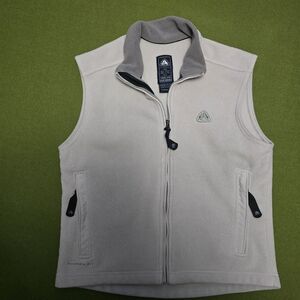 vintage cream-colored Nike ACG Therma-FIT fleece vest